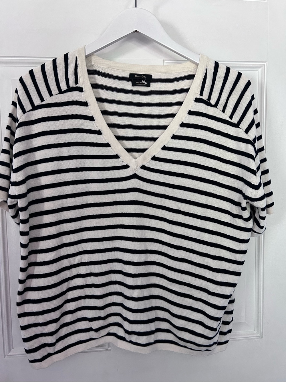 Massimo Dutti Black & White Striped V‑Neck Short Sleeve Top